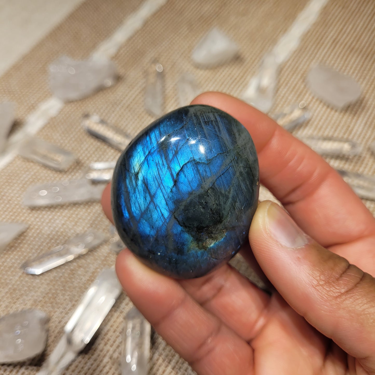 Labradorite Palmstone