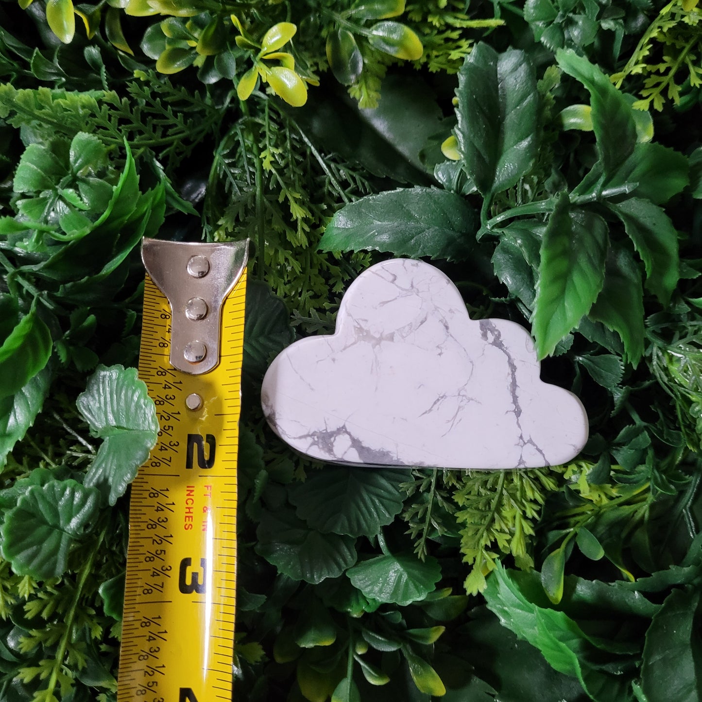 Howlite Cloud