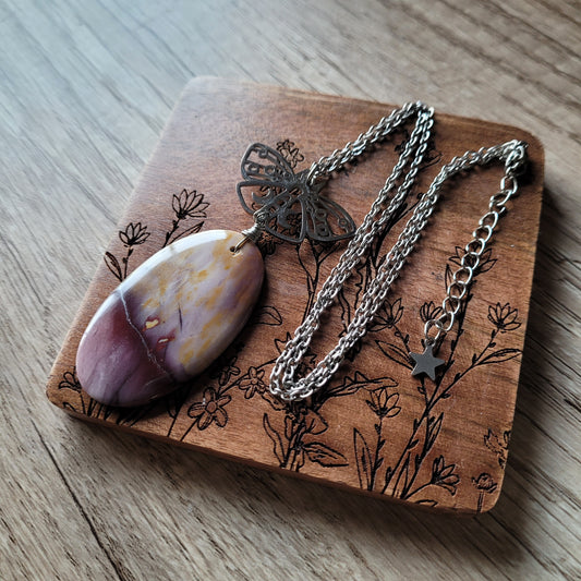 Handmade crystal rock stone steel necklace