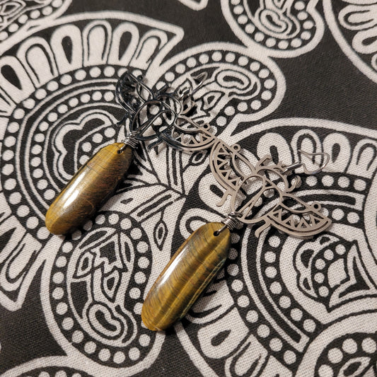 Handmade crystal stone rock earrings