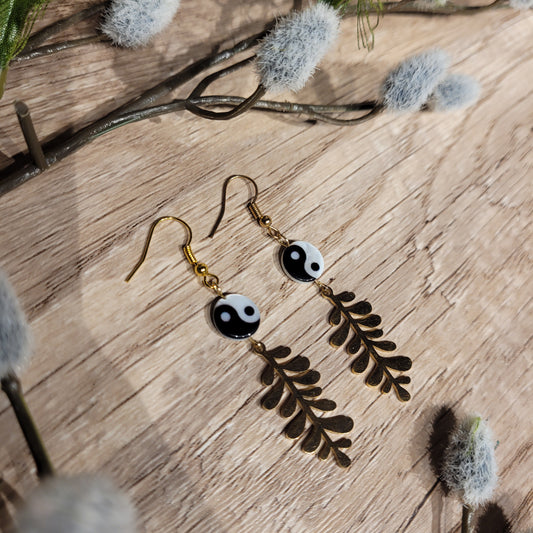 Ying Yang Shell Earrings