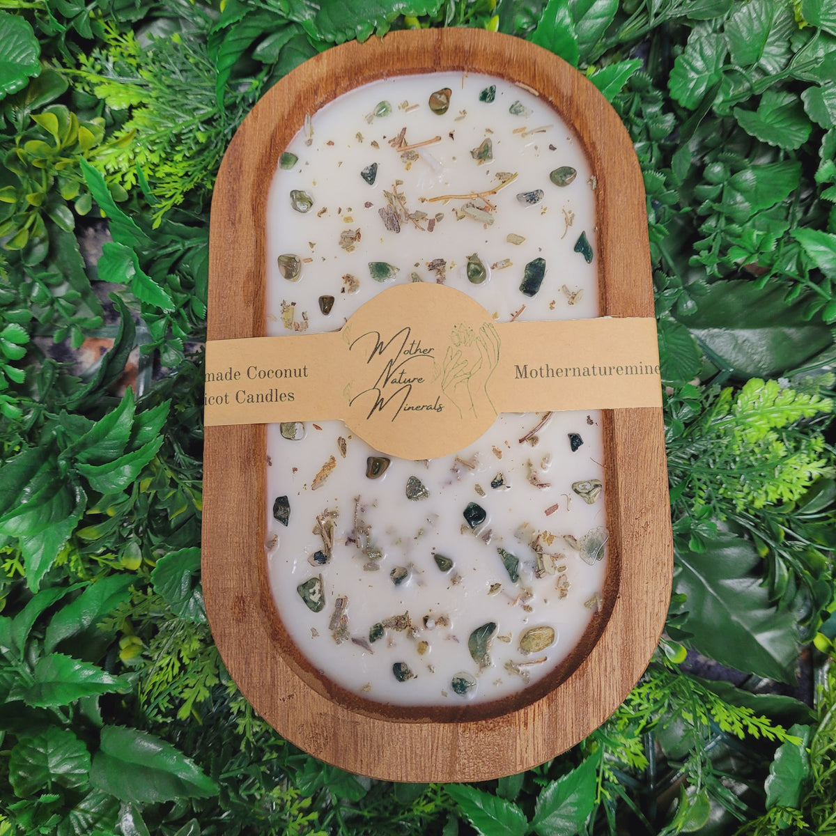 Lush Linen Wood Candle
