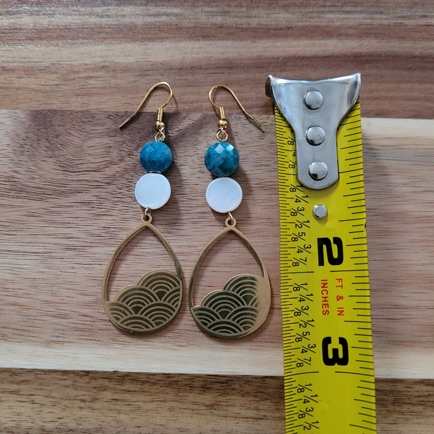 Blue Apatite Mother of Pearl Jewelry Set