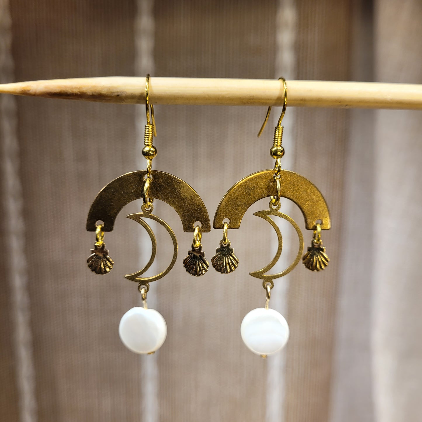 White Mother of Pearl Earrings