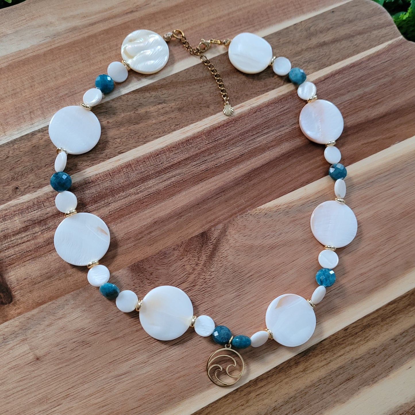 Blue Apatite Mother of Pearl Jewelry Set
