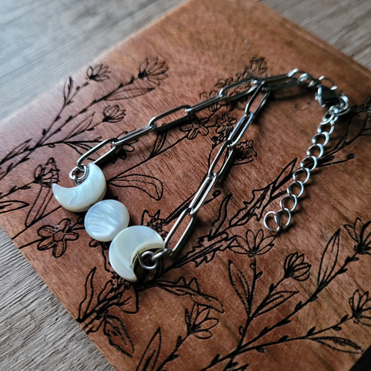 White Mother of Pearl Bracelet